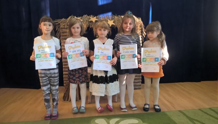 Pszczółki wymalowały „Cztery pory roku”