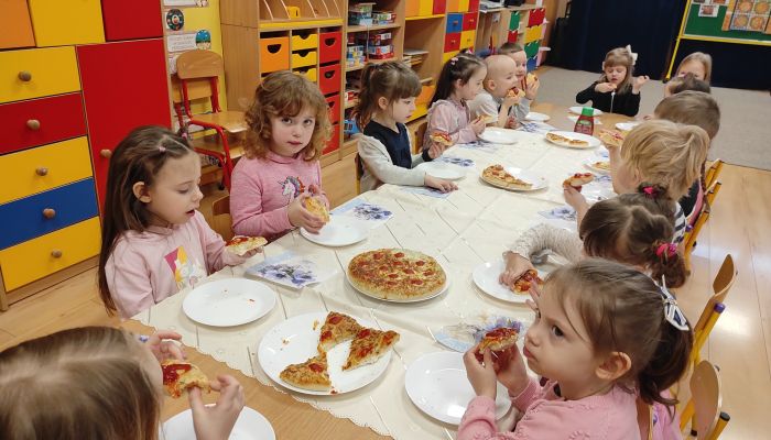 Święto Pizzy w grupie Pszczółki